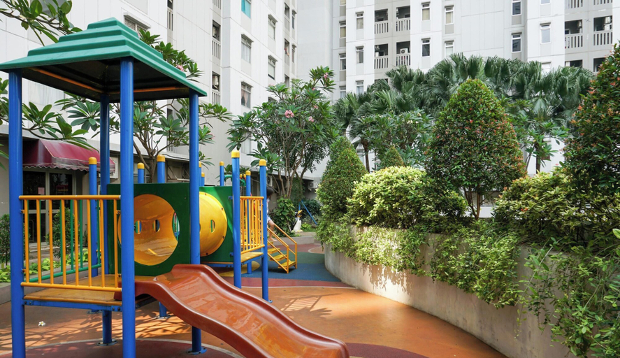 Children's play area - outdoor, Cozy And Enjoy Living Studio Green Bay Pluit Apartment, Jakarta Utara