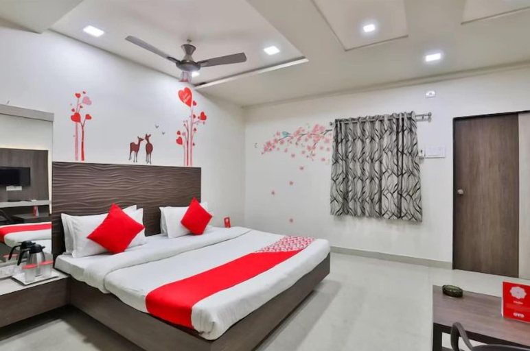 Bedroom 3, Hotel Daksh, Gir Somnath
