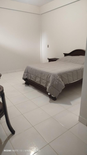 Bedroom 3, Isla Hotel, Narciso Campero