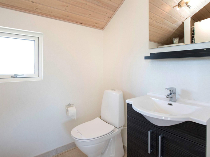 Bathroom 3, 5 Star Holiday Home in Idestrup, Guldborgsund