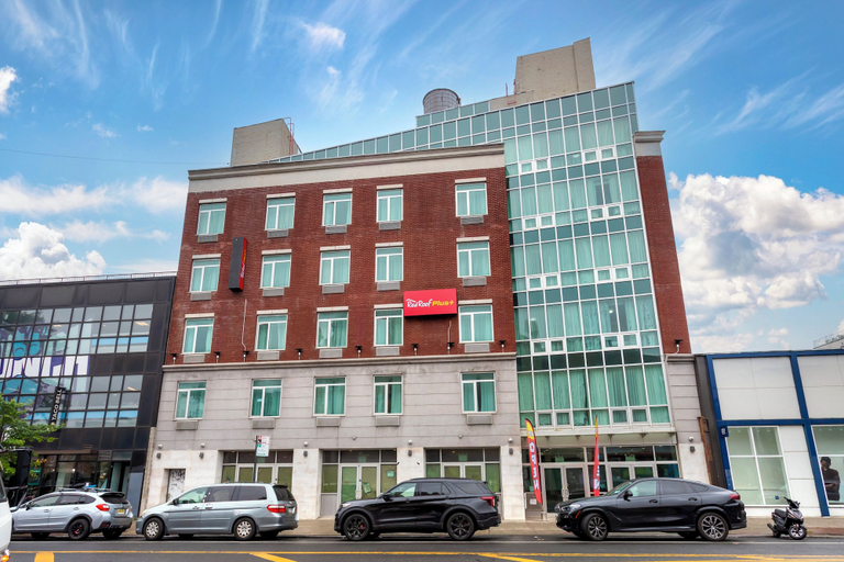 Exterior & Views 1, Red Roof PLUS+ Brooklyn - Flatbush Ave, New York