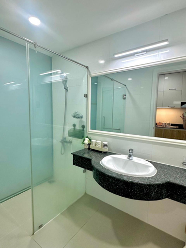 Bathroom 3, Ocean Vista P’House, Phan Thiết
