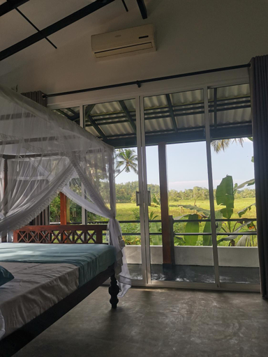 Bedroom 2, Nature Villa, Akmeemana