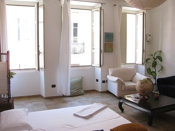 Others 4, Casa Marina, Cagliari