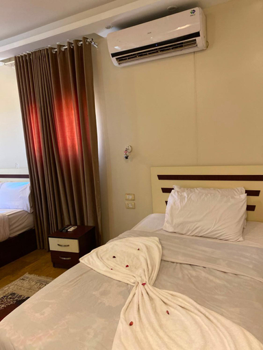 Bedroom 2, Lotus Pyramids Hotel, Al-Ahram