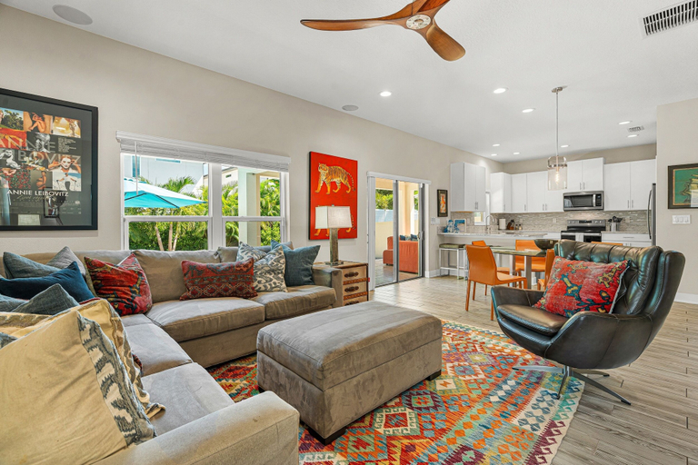 Living area 2, Arlington Park Oasis 4 Bedroom Home, Sarasota