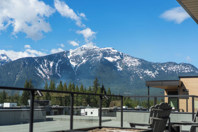 Terrace/patio 3, Rest & Roam, Columbia-Shuswap