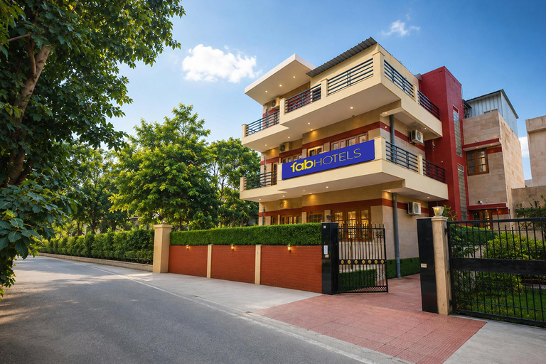 Exterior view 4, Fabhotel Maurya Residency, Gurgaon