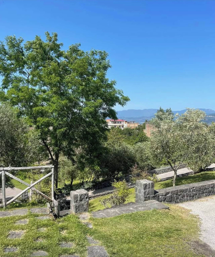 Miscellaneous, La Tenuta il Castagno, Napoli