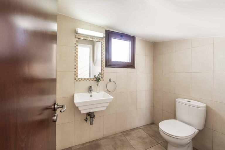 Bathroom 4, Villa Michael Coral