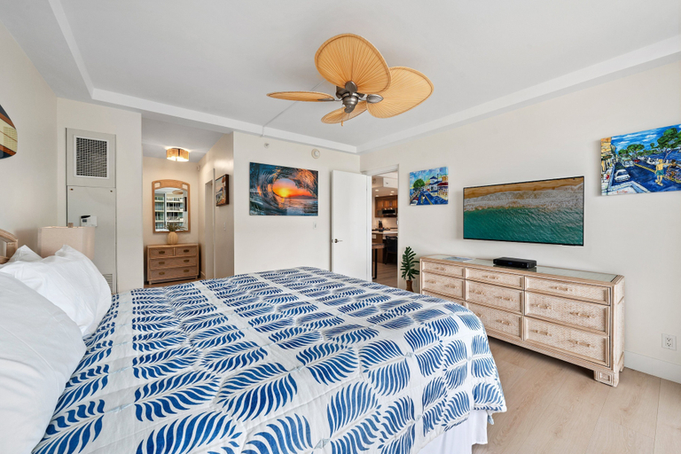 Interior 4, Luxurious Ocean View Condo Steps to Kaanapali Beach -whaler 807, Maui