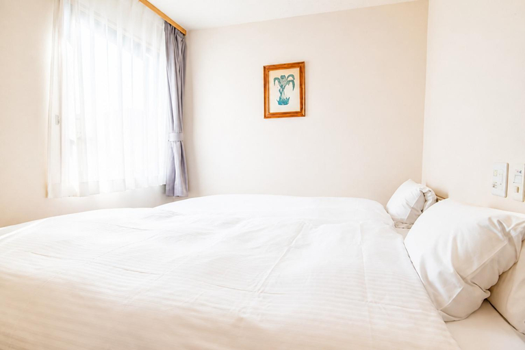 Bedroom 3, Komaki City Hotel by Lachotel, Komaki