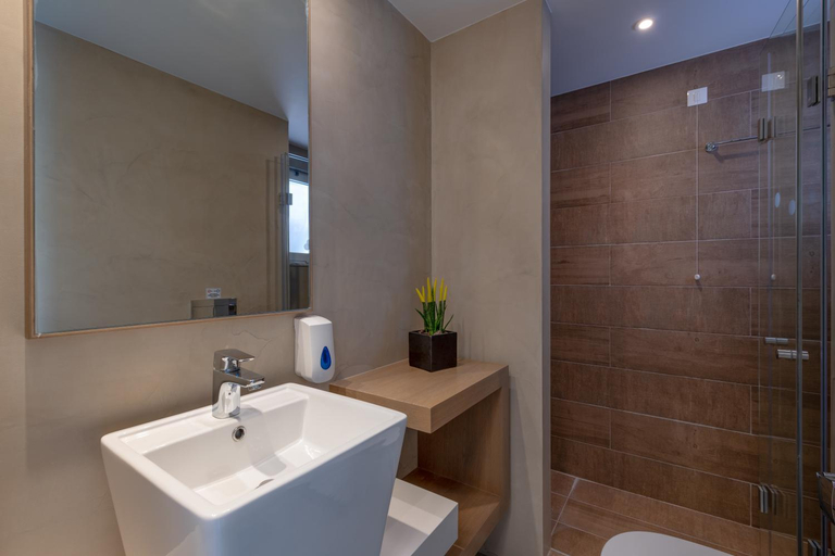 Bathroom 4, Iolida Village Water Park Hotel, Crete