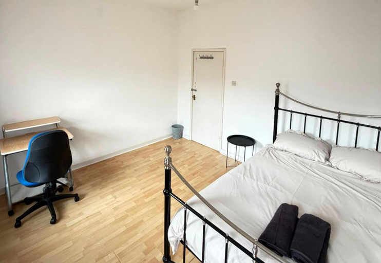 Room 3, Cosy Liverpool Gem for a Relaxing Getaway, Sefton