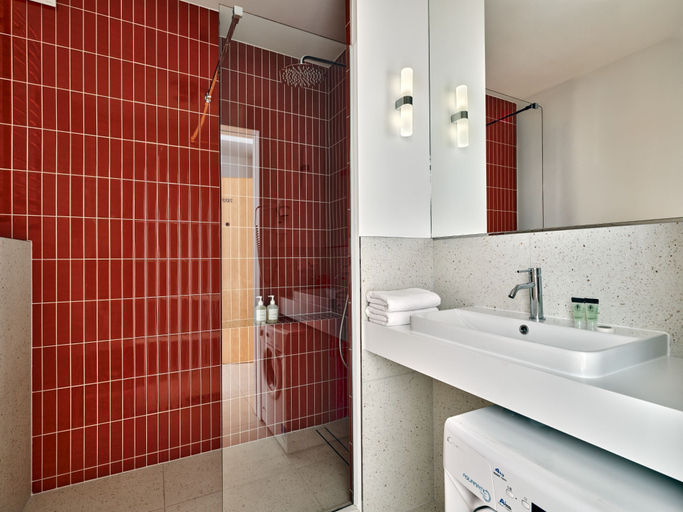 Bathroom 5, Media Park, Warsaw