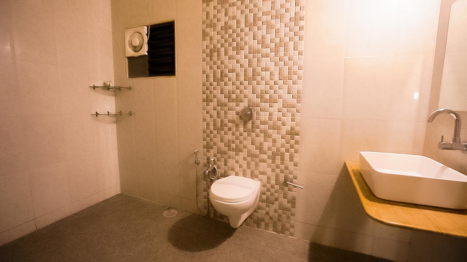 Bathroom, Greenland Adventure Village and Resort, Nagpur