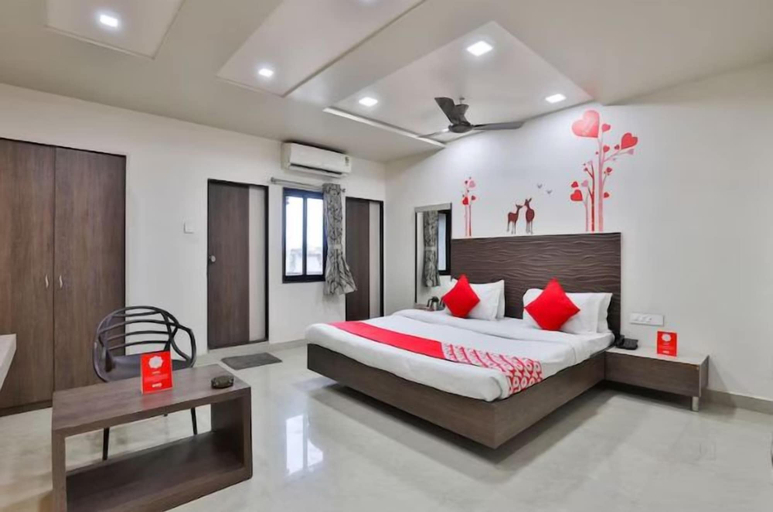 Bedroom 4, Hotel Daksh, Gir Somnath