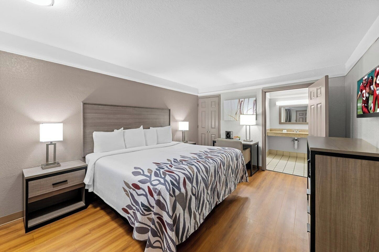 Bedroom 2, Red Roof Inn Ardmore, Carter