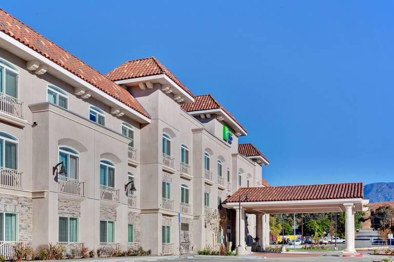 Exterior & Views 2, Holiday Inn Express & Suites BANNING by IHG, Riverside