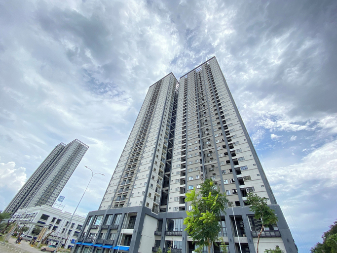 Exterior, Modern And Airy 3Br At Apartment Meikarta District 2, Cikarang