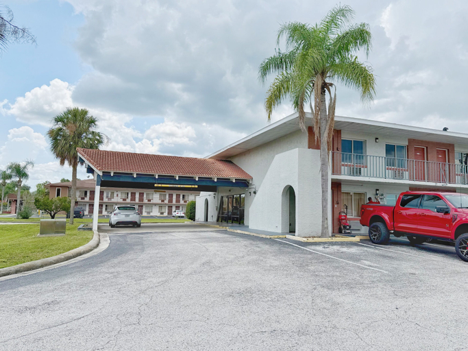 Exterior 2, Soho Inn & Suites, Osceola