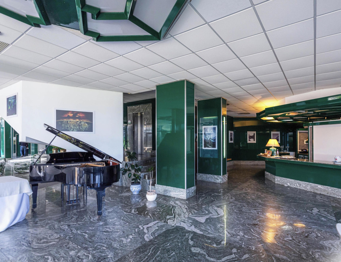 Food & Drinks 5, Hotiday Room Collection - Circeo, Latina