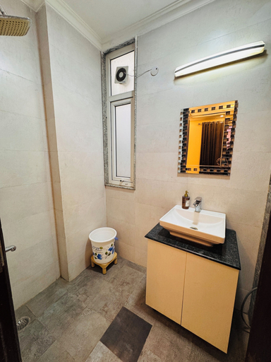 Bathroom 3, Ambient Express Cr Park, Delhi