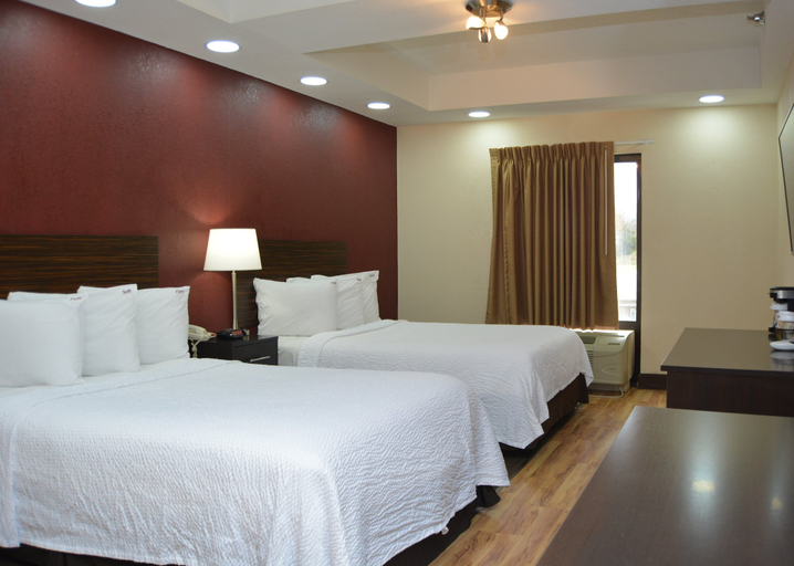 Bedroom 2, Red Roof Inn PLUS+ & Suites Chattanooga - Downtown, Hamilton