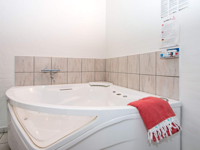 Bathroom 3, 12 Person Holiday Home in Ulfborg, Holstebro