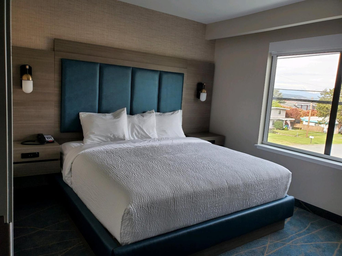 Bedroom 2, Salish Inn, Skagit
