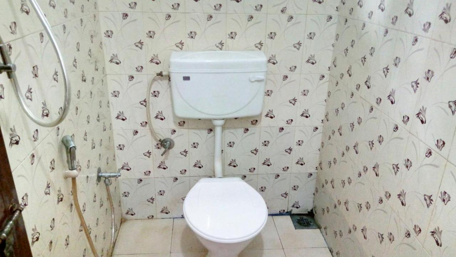Bathroom 5, Green Land Homestay Munnar, Idukki