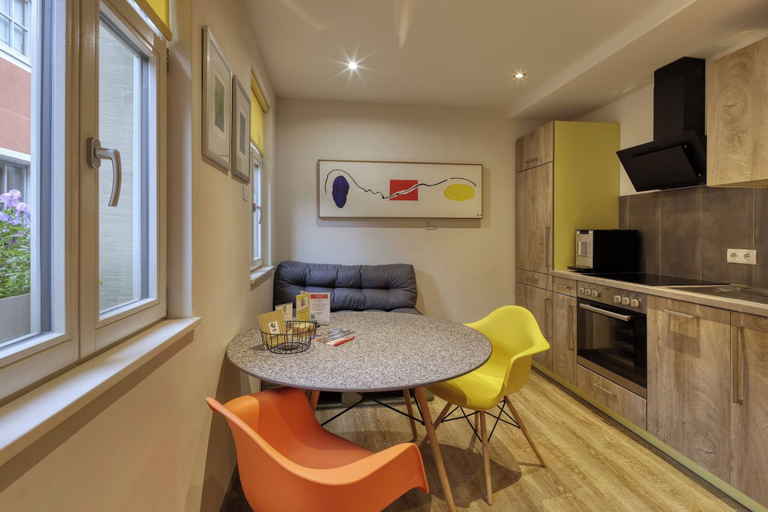 Dining room, Charming 1-Bedroom Apartment in Historic Marktheidenfeld, Main-Spessart