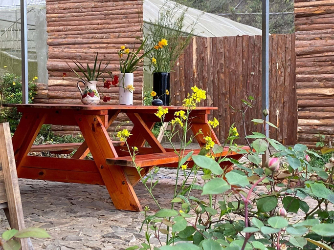 Outdoor dining 2, Happy Farmstay Sapa, Sa Pa