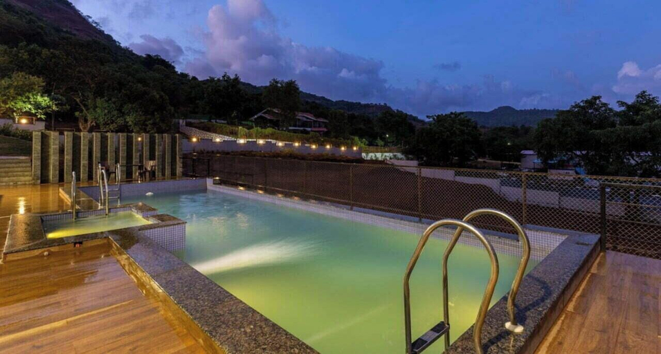Pool 3, Velora Stays, Pune