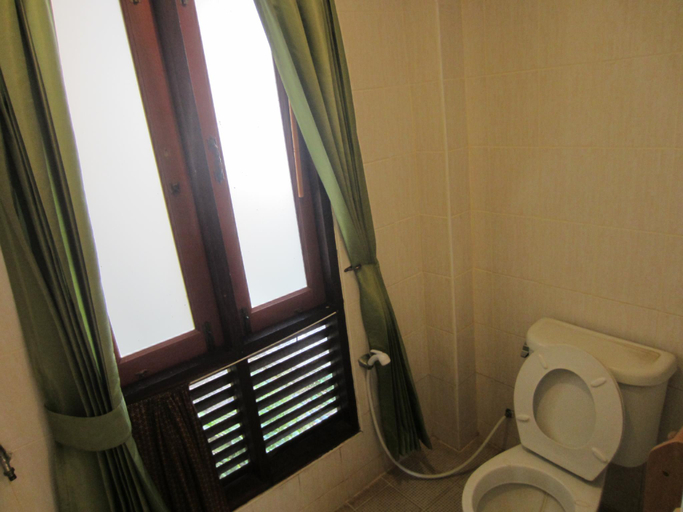 Bathroom 3, Aroma Pai Hotel And Spa, Pai