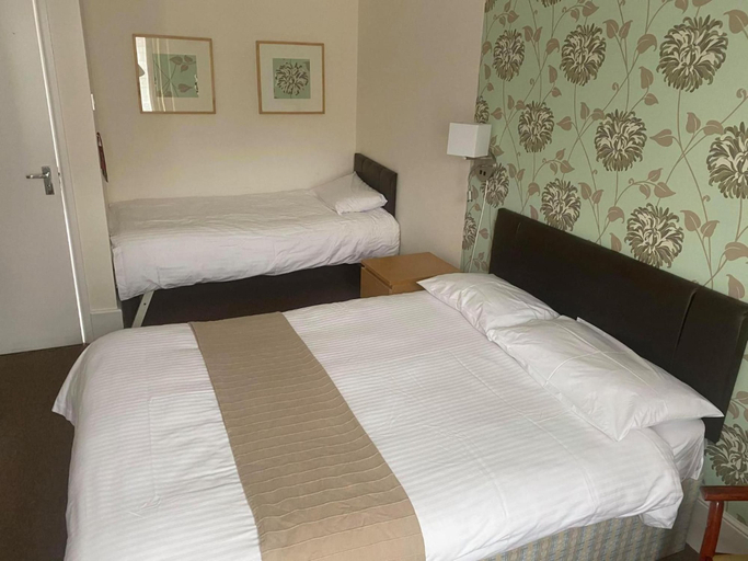 Bedroom 3, The White Hart Hotel, Devon