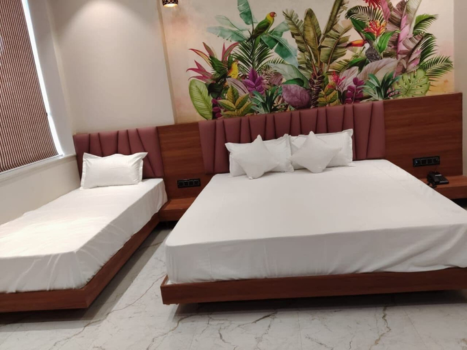 Room 2, Hotel Omaa Palace Managed by Vilaasitaa, Ujjain
