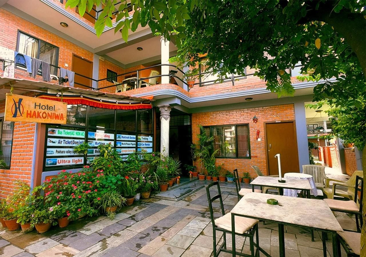 Food & Drinks 5, Hotel Hakoniwa, Gandaki