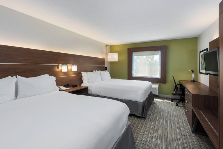 Bedroom 5, Holiday Inn Express WARRENTON by IHG, Warren