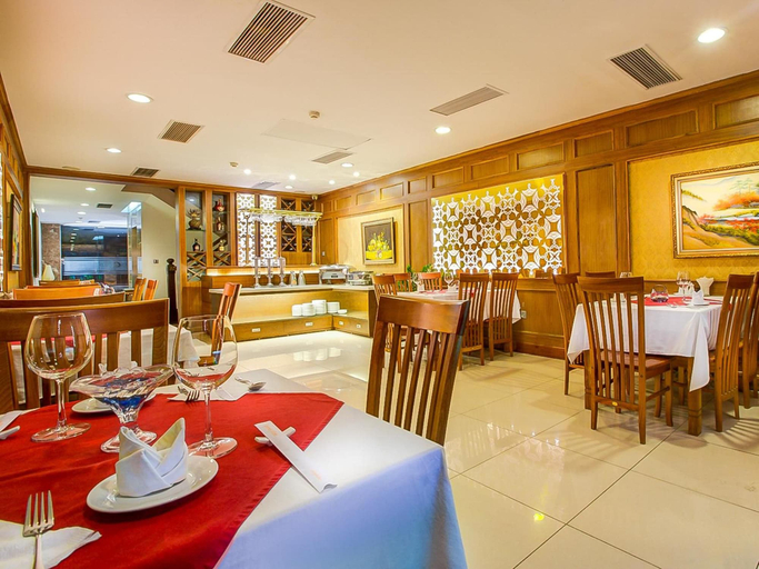 Food & Drinks 4, Emerald Hotel Hanoi, Hai Bà Trưng