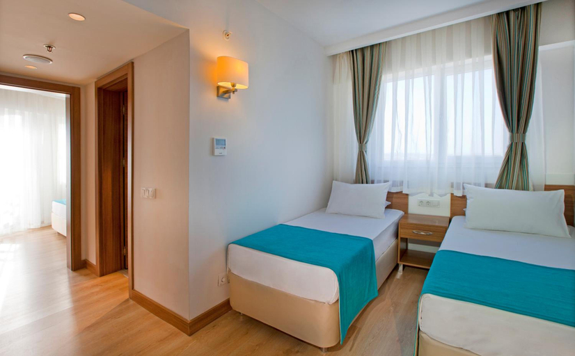 Bedroom 3, Corendon Grand Park Lara, Antalya