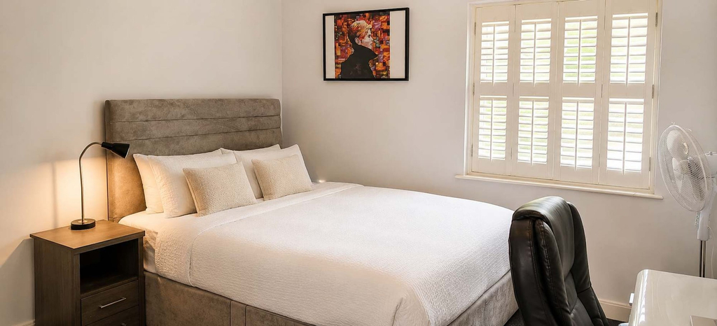 Room 2, 4BR Home Near Windsor Castle Legoland, Slough