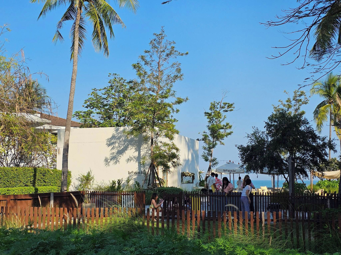Property grounds 3, Cozy Home Cha-am Hua Hin 3 Mins to Beach, Cha-Am