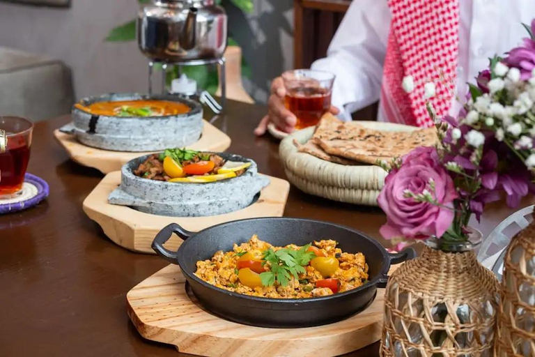 Food & Drinks 5, Laten Suites Al Salim Plaza, Jeddah