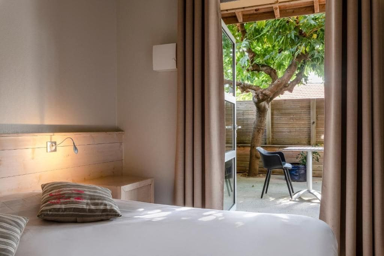 Bedroom 3, Hôtel de L'Océan, Landes