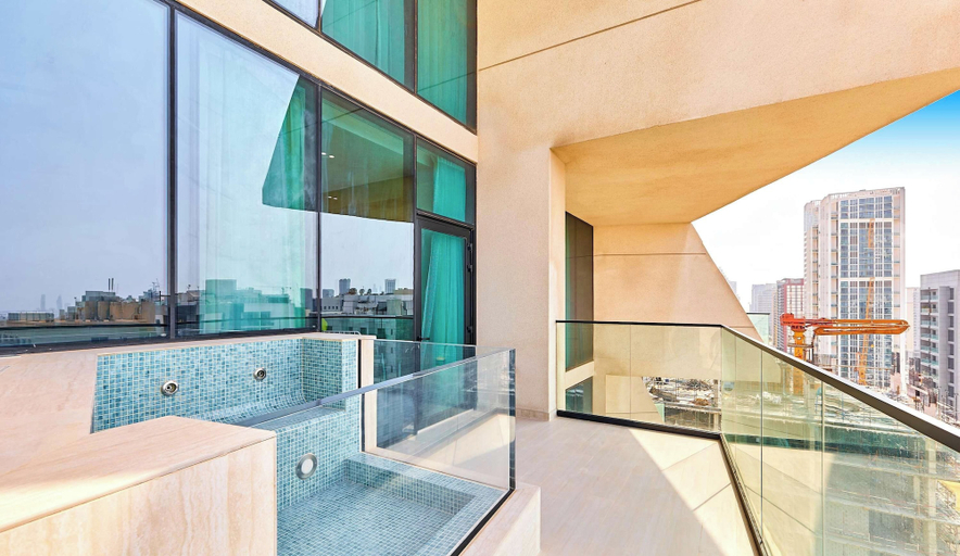 Room 2, Brand New 1BR With Jacuzzi Binghatti JVC, Dubai