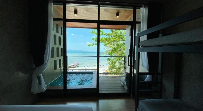 Bedroom 2, Koh Mook De Tara Beach Resort, Kantrang