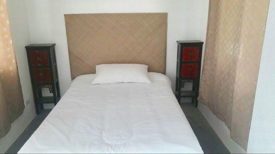 Bedroom 2, The Whitehouse by the Sea, Panglao