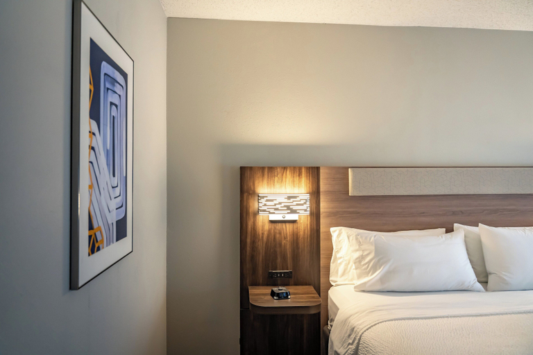 Bedroom 3, Holiday Inn Express & Suites WEST CHESTER, Chester