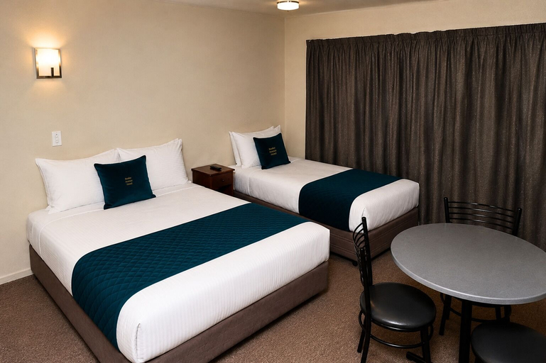 Bedroom 2, Bealey Avenue Motel, Christchurch